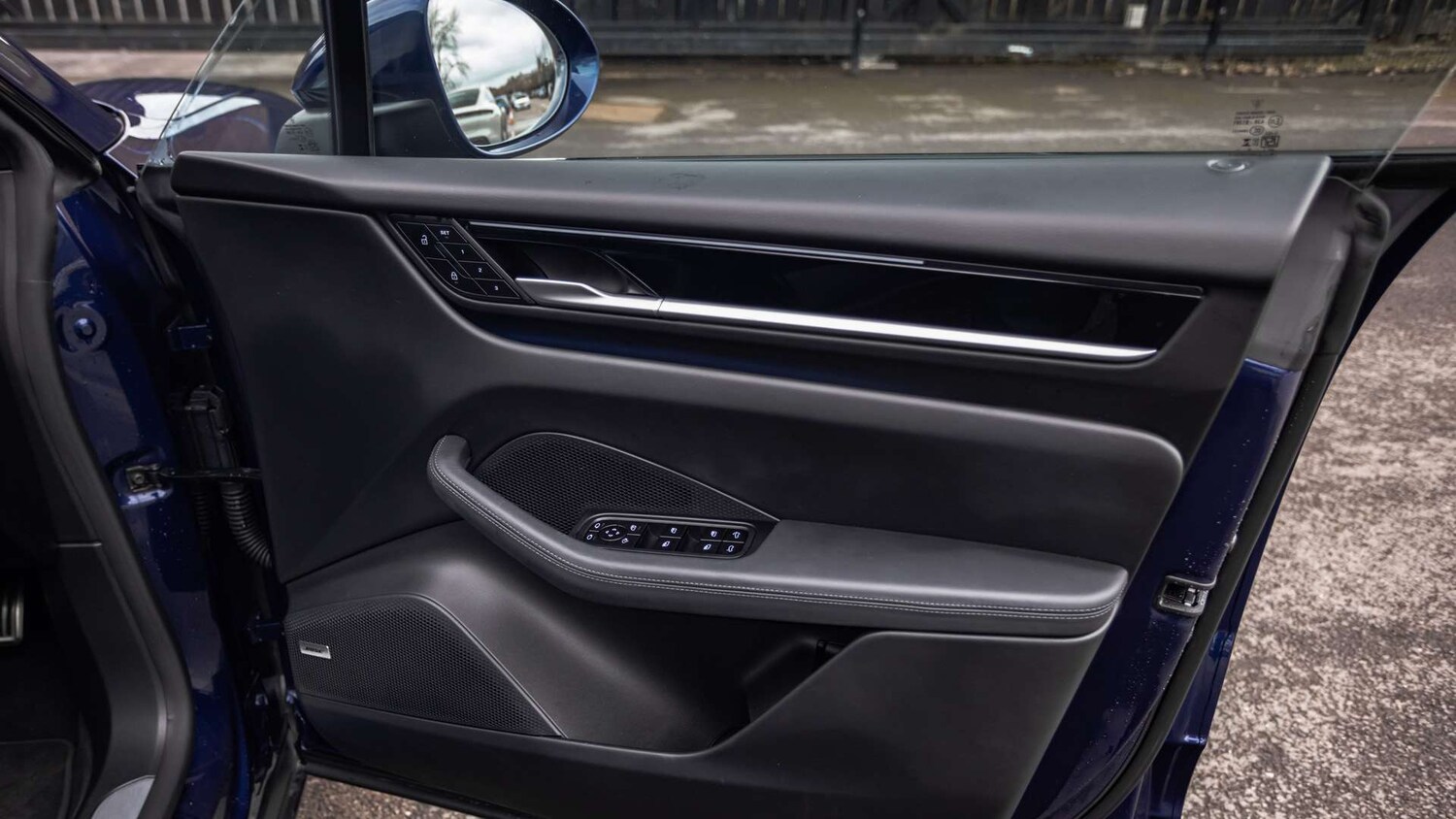 Used Porsche Macan 2025 for sale - 77756509: Photo 30