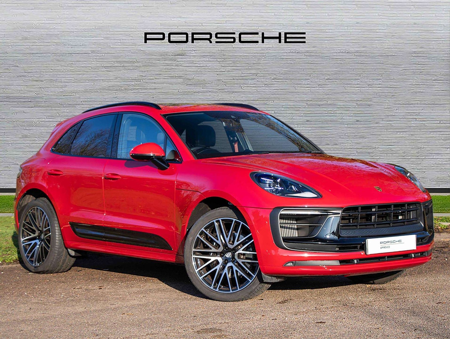 Used Porsche Macan 2022 for sale - 76718177: Photo 1
