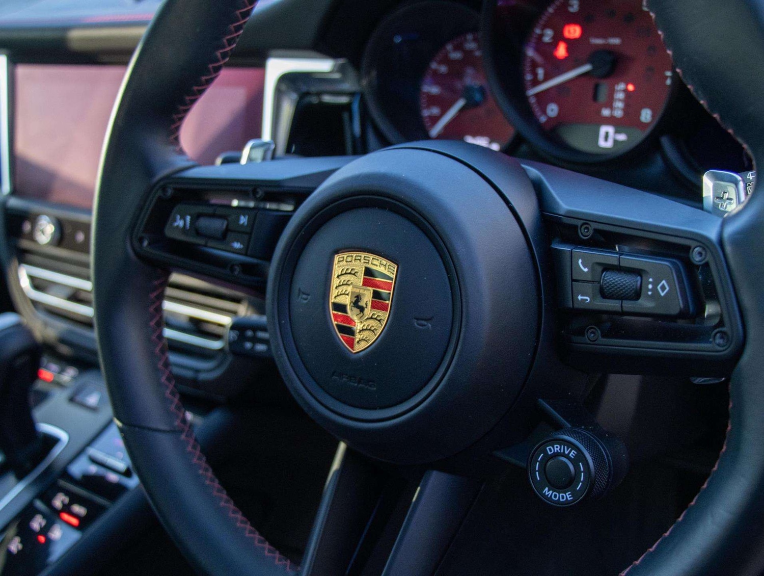 Used Porsche Macan 2022 for sale - 76718177: Photo 13