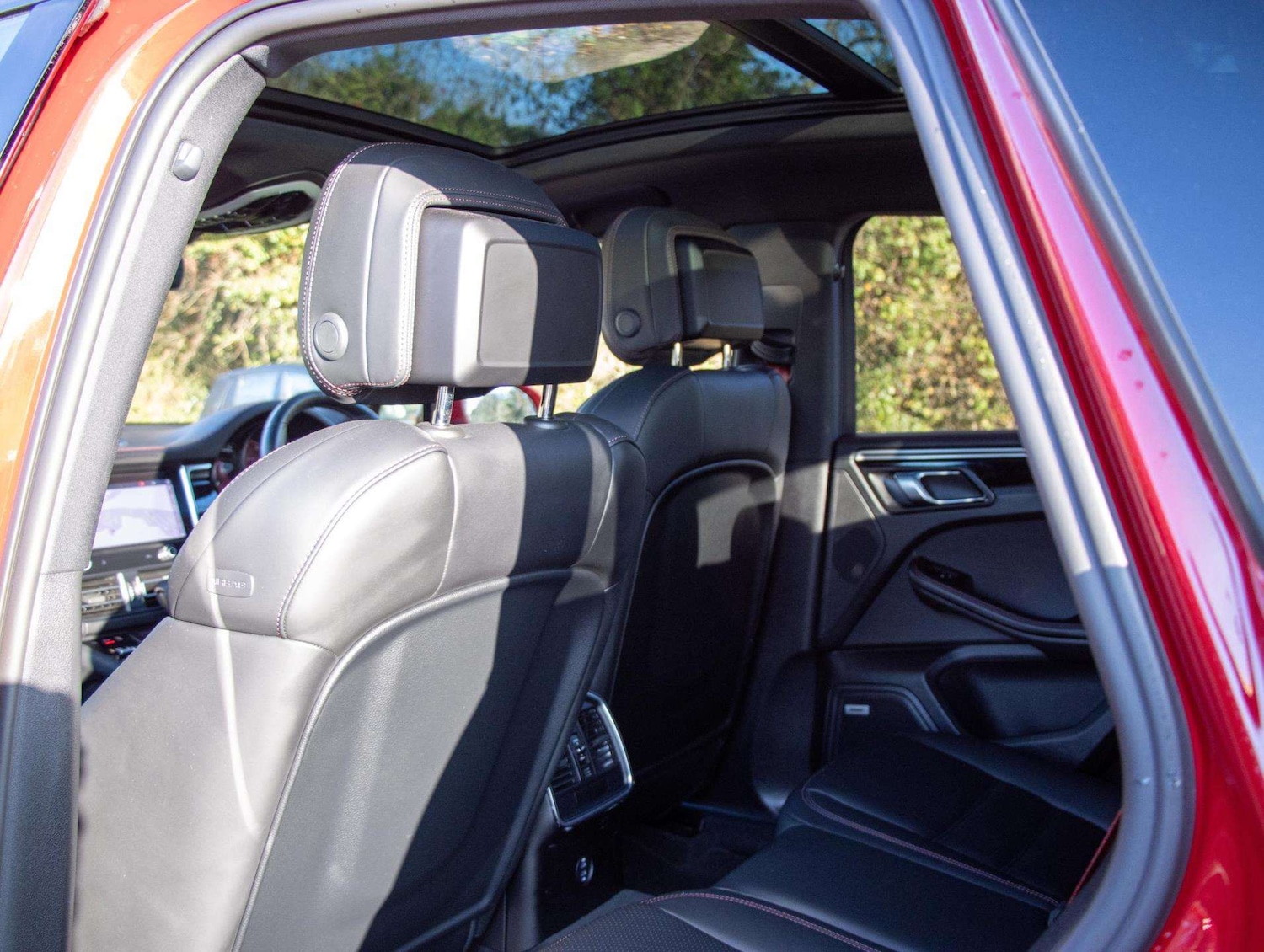 Used Porsche Macan 2022 for sale - 76718177: Photo 28