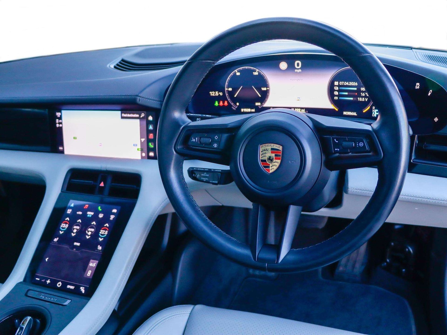 Used Porsche Taycan 2023 for sale - 78173845: Photo 14