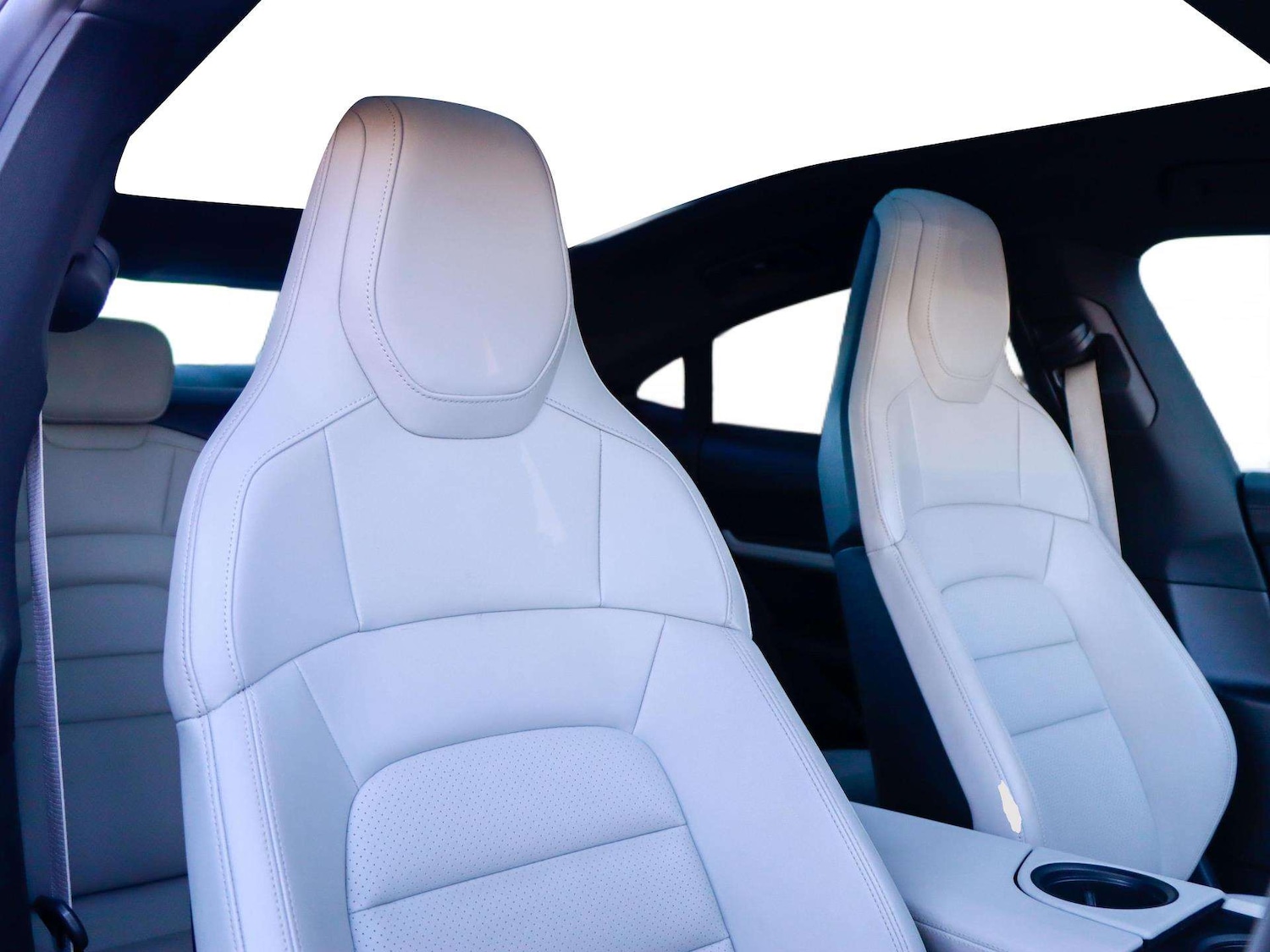 Used Porsche Taycan 2023 for sale - 78173845: Photo 16