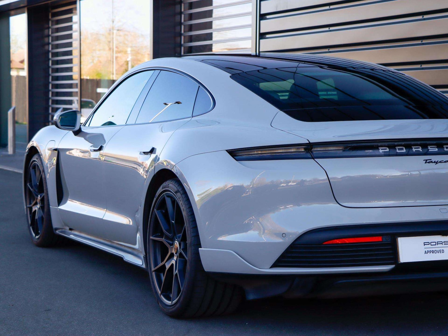 Used Porsche Taycan 2023 for sale - 78173845: Photo 29