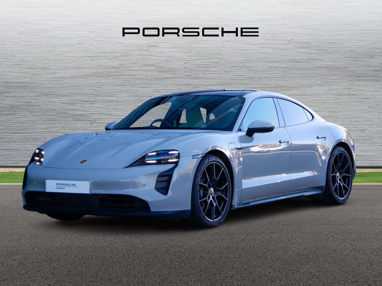 Used Porsche Taycan 2023 for sale - 78173845: Photo 8