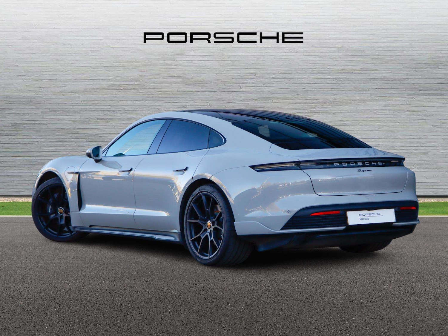 Used Porsche Taycan 2023 for sale - 78173845: Photo 9