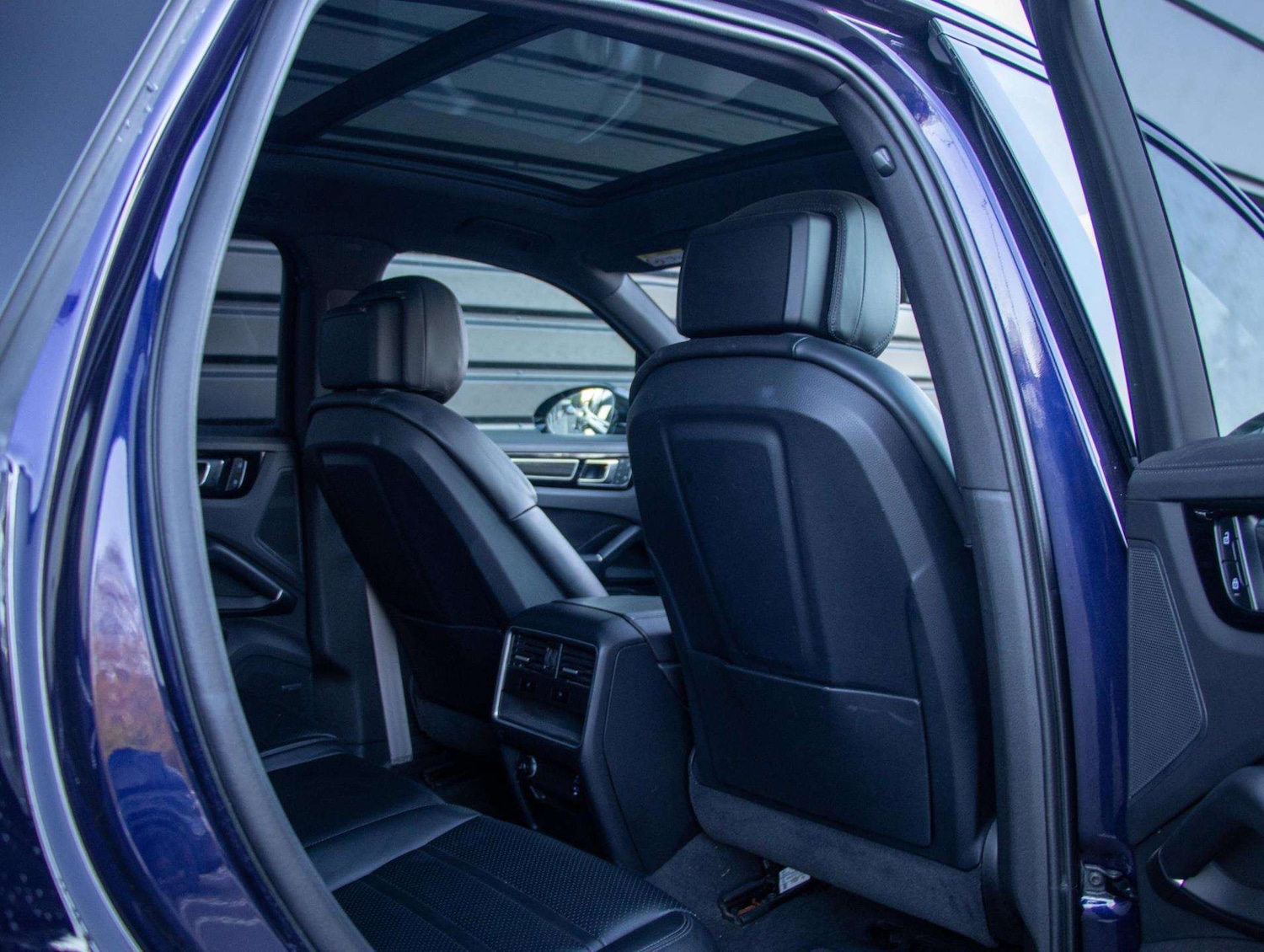 Used Porsche Cayenne 2023 for sale - 76842880: Photo 23