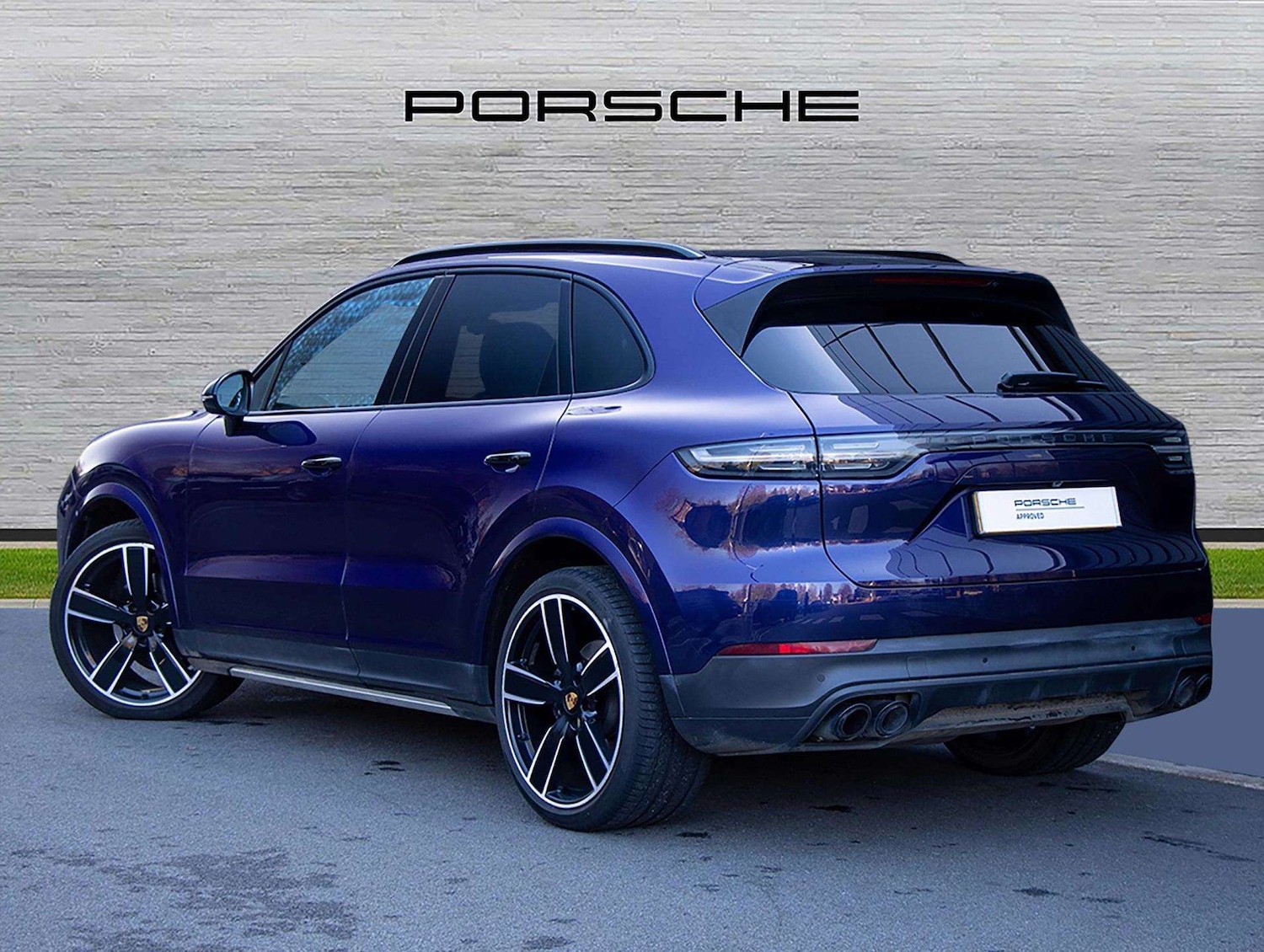 Used Porsche Cayenne 2023 for sale - 76842880: Photo 3