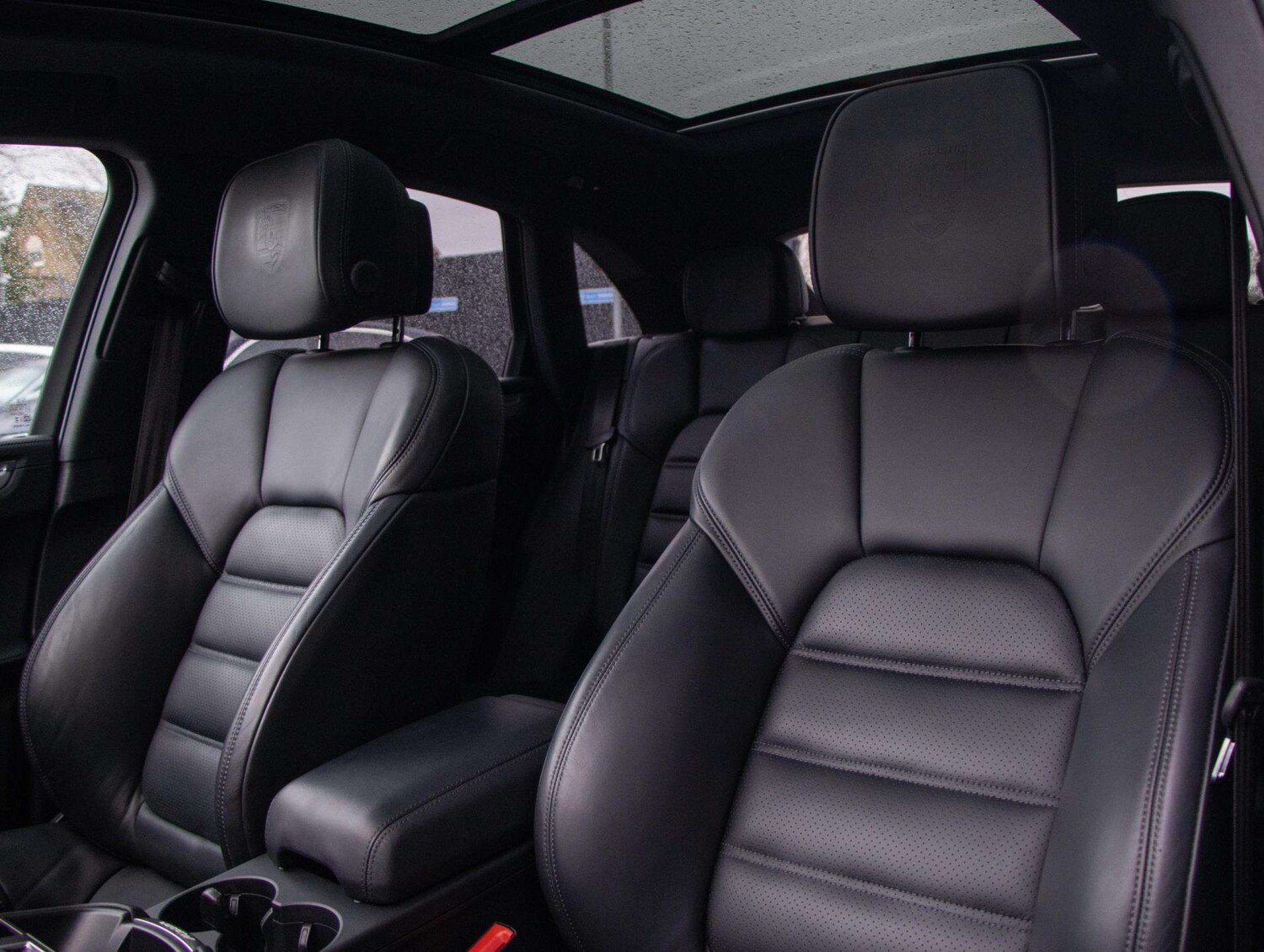 Used Porsche Macan 2023 for sale - 77628093: Photo 34