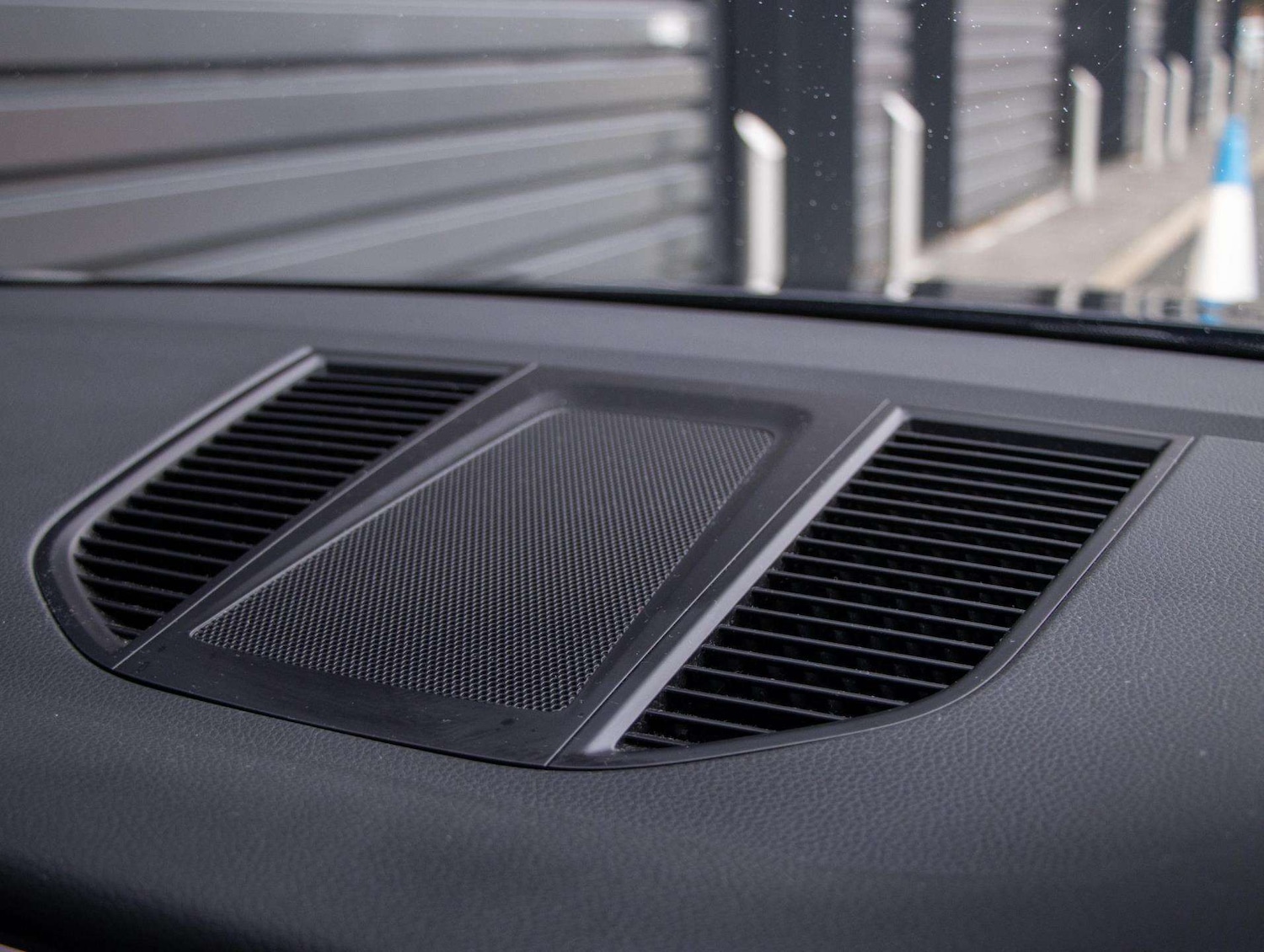 Used Porsche Macan 2018 for sale - 77429131: Photo 15