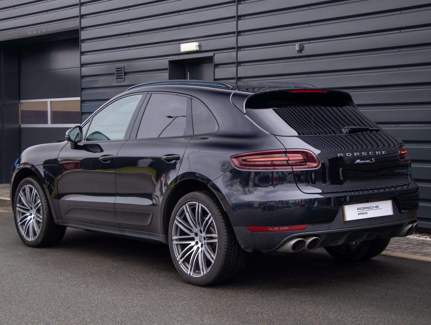 Used Porsche Macan 2018 for sale - 77429131: Photo 22