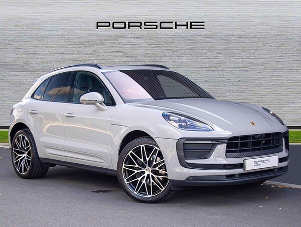 Used Porsche Macan 2023 for sale - 76286243: Photo 1