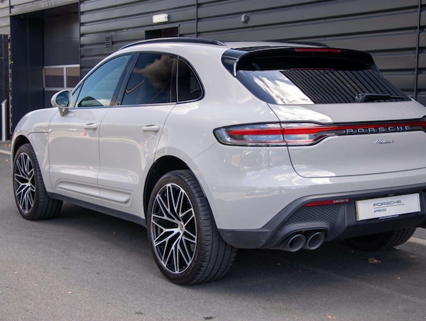 Used Porsche Macan 2023 for sale - 76286243: Photo 21