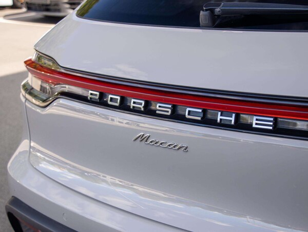 Used Porsche Macan 2023 for sale - 76286243: Photo 23