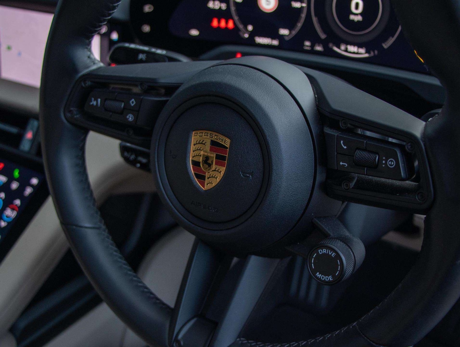 Used Porsche Taycan 2022 for sale - 77429123: Photo 14