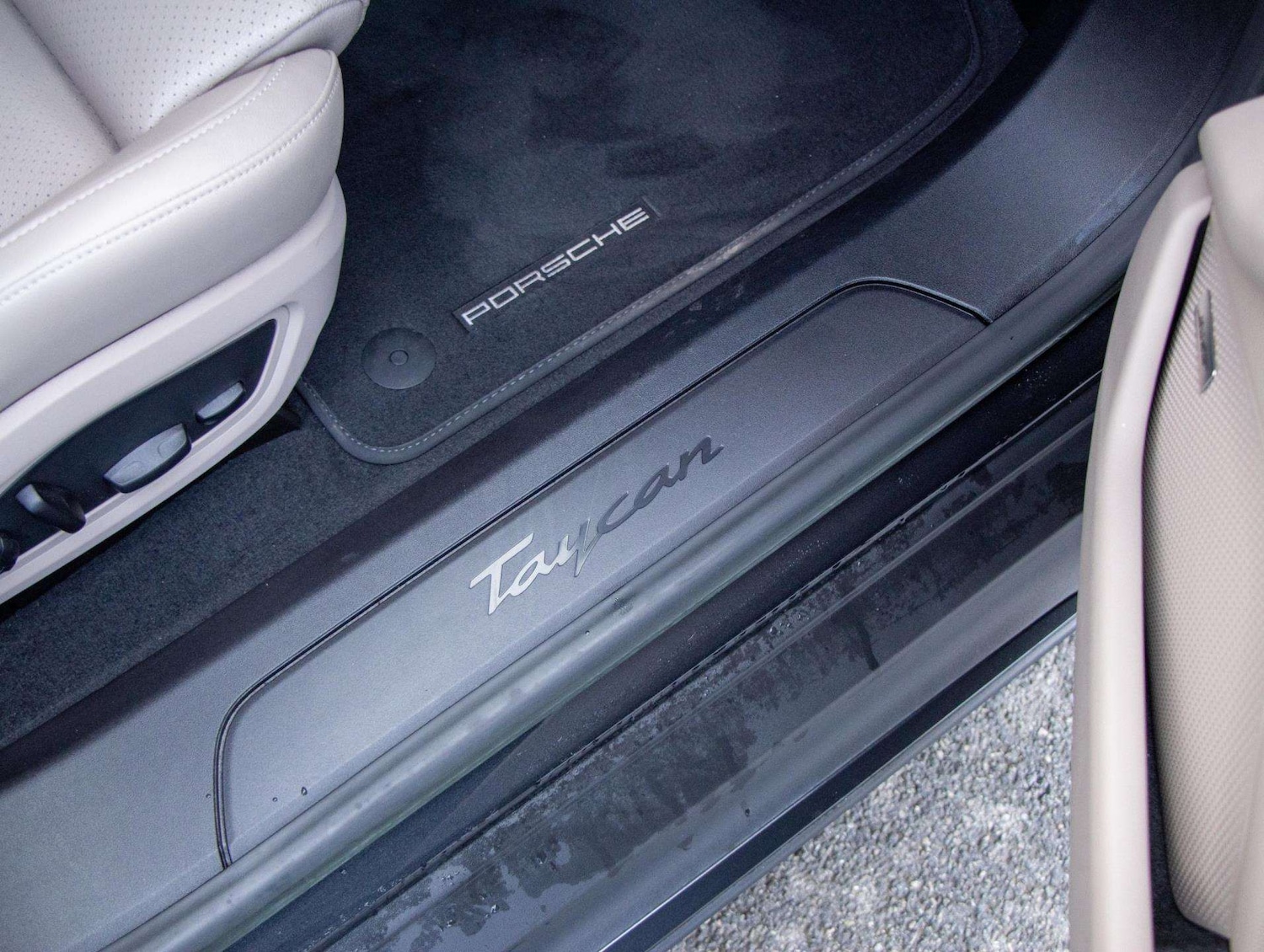 Used Porsche Taycan 2022 for sale - 77429123: Photo 16