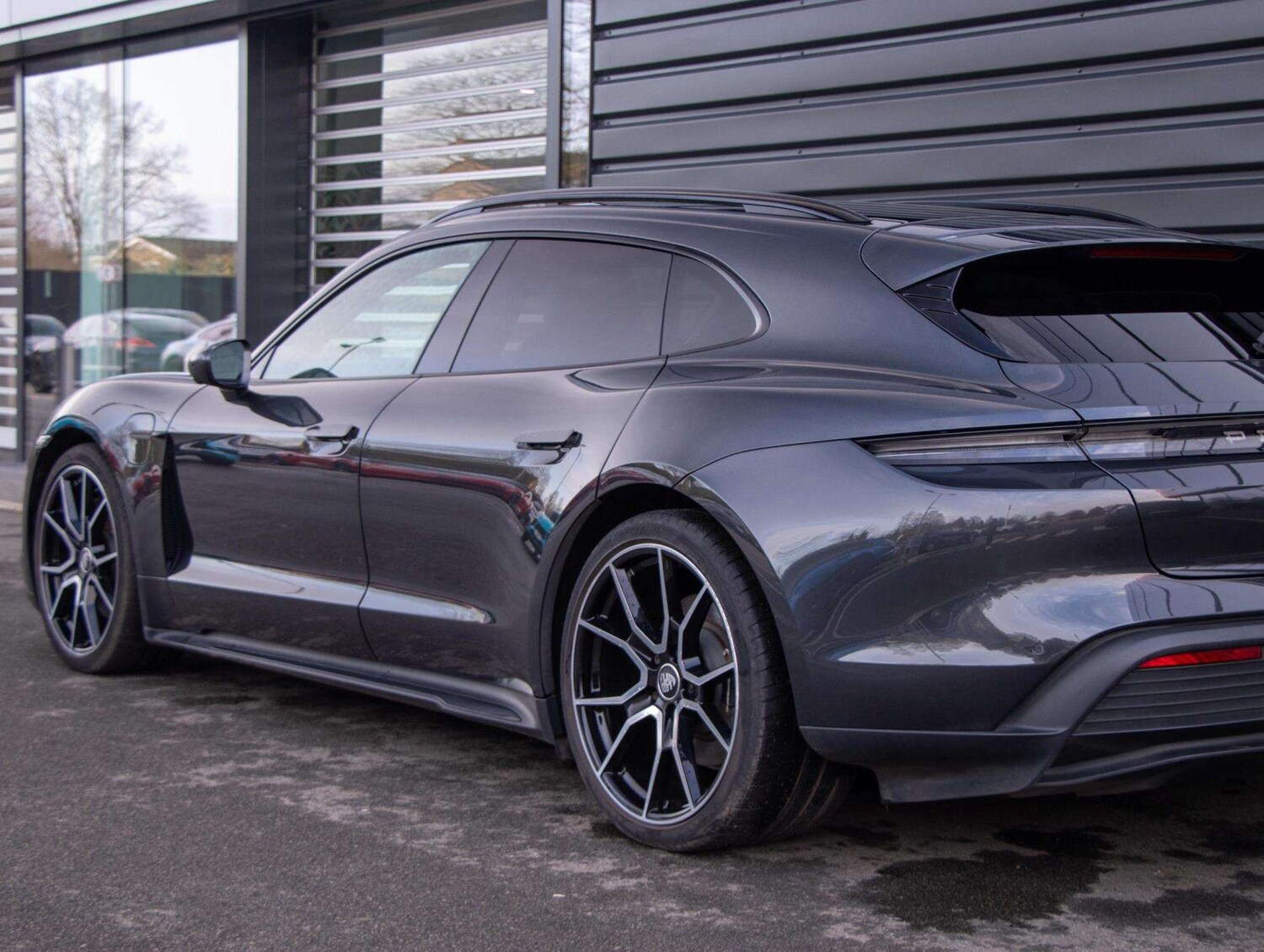 Used Porsche Taycan 2022 for sale - 77429123: Photo 21