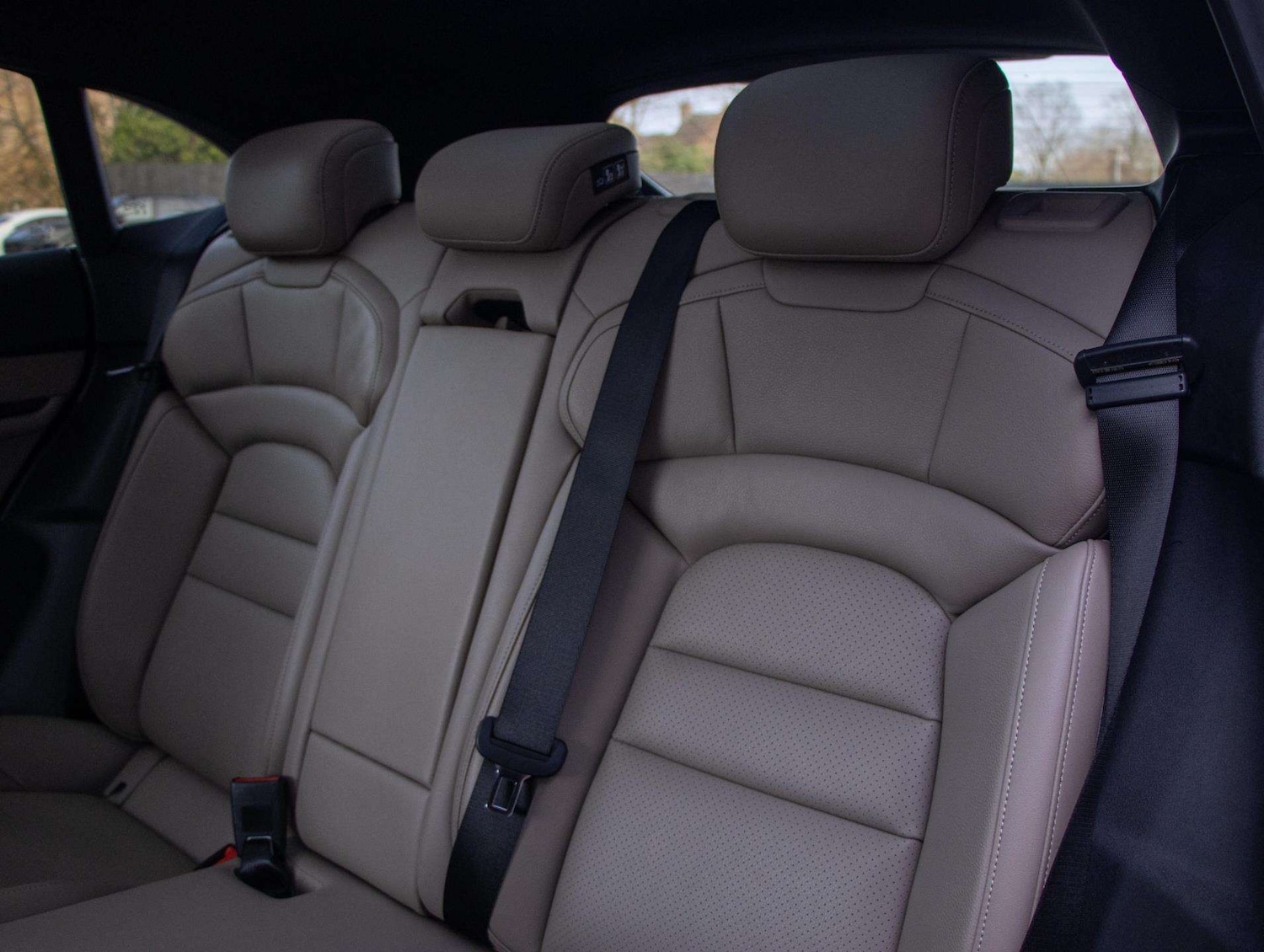 Used Porsche Taycan 2022 for sale - 77429123: Photo 30