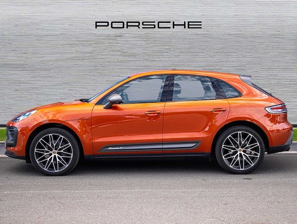Used Porsche Macan 2024 for sale - 75592310: Photo 2