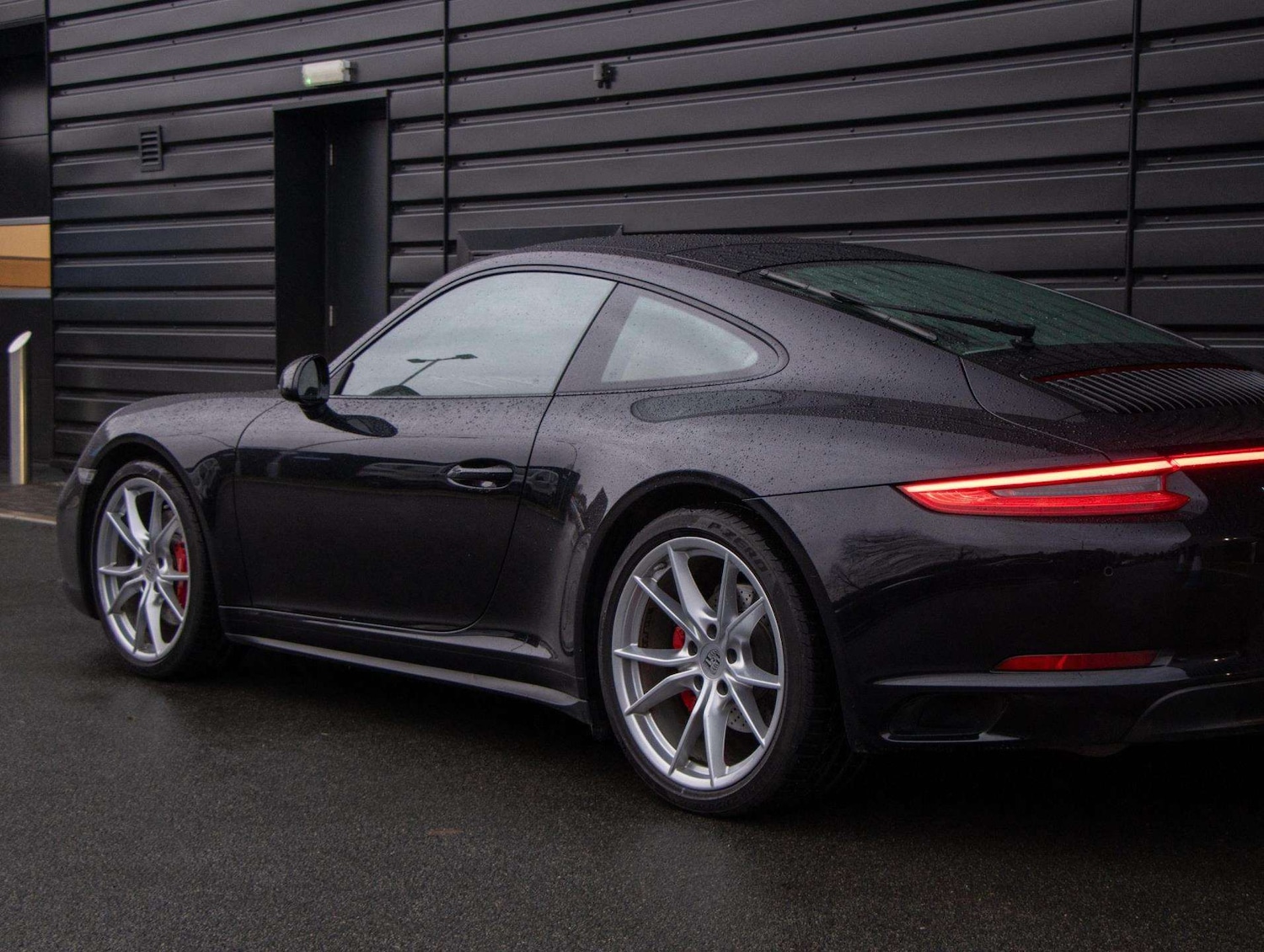 Used Porsche 911 2017 for sale - 77429011: Photo 21