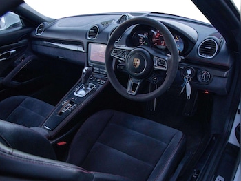 Used Porsche Boxster 2018 for sale - 77000177: Photo