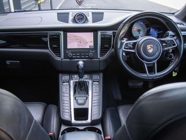 Used Porsche Macan 2016 for sale - 76192091: Photo 24