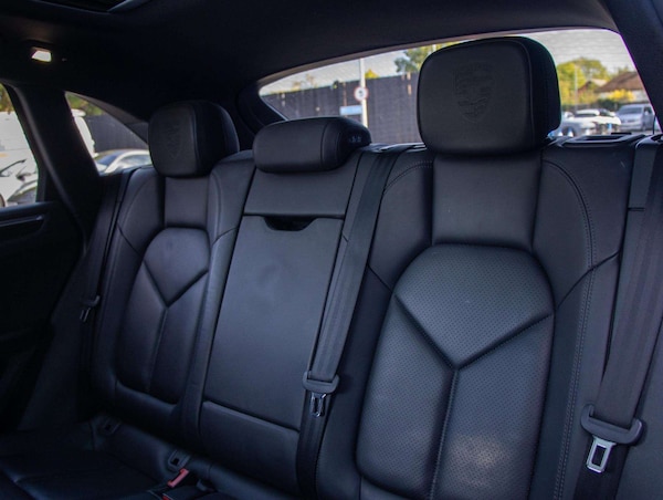 Used Porsche Macan 2016 for sale - 76192091: Photo 30