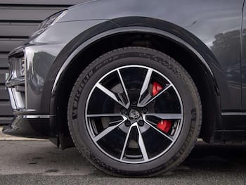 Used Porsche Macan 2024 for sale - 79745202: Photo