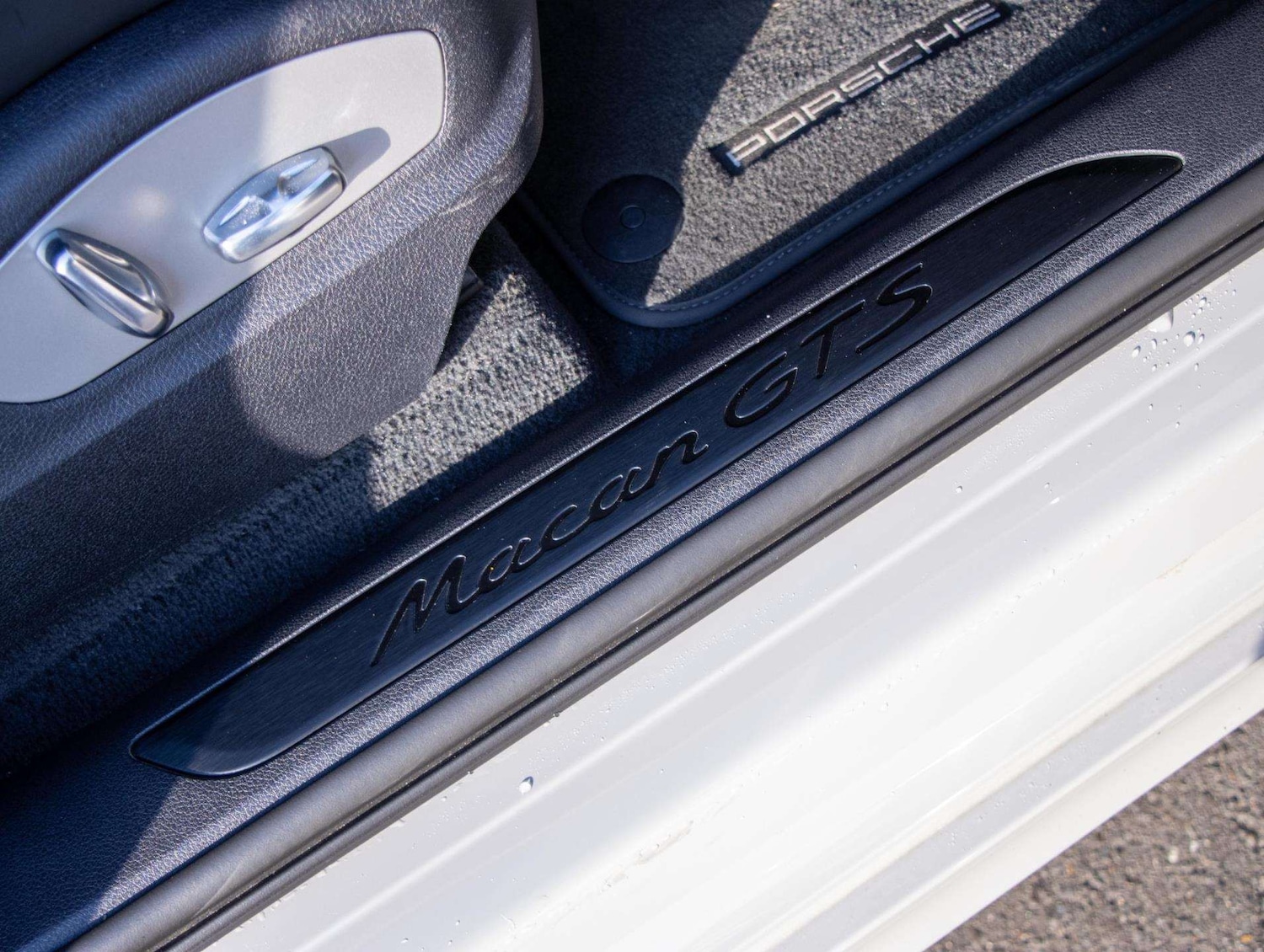 Used Porsche Macan 2023 for sale - 77000133: Photo 14