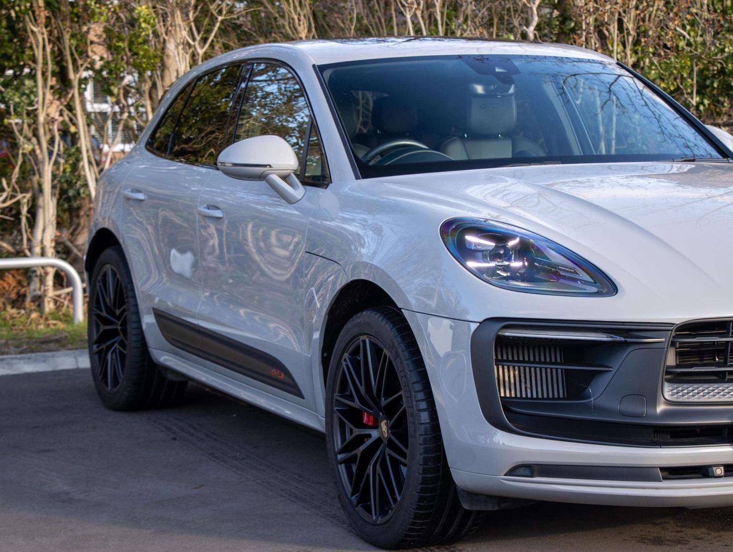 Used Porsche Macan 2023 for sale - 77000133: Photo 16