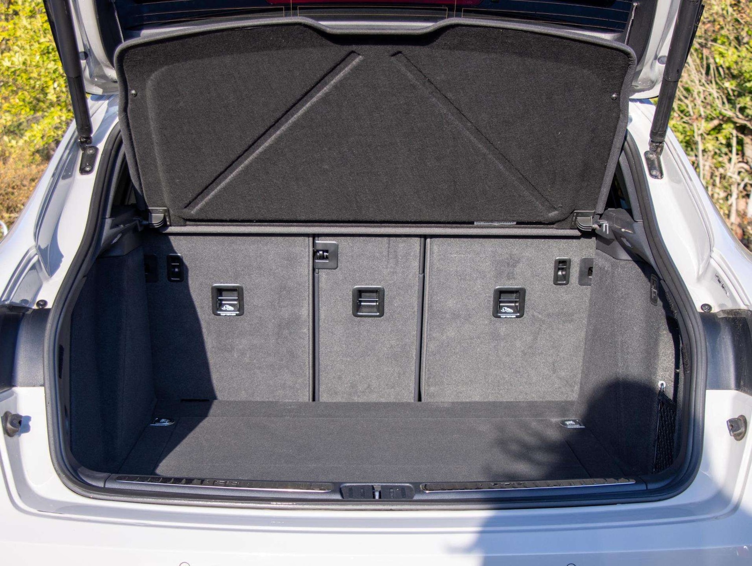 Used Porsche Macan 2023 for sale - 77000133: Photo 21