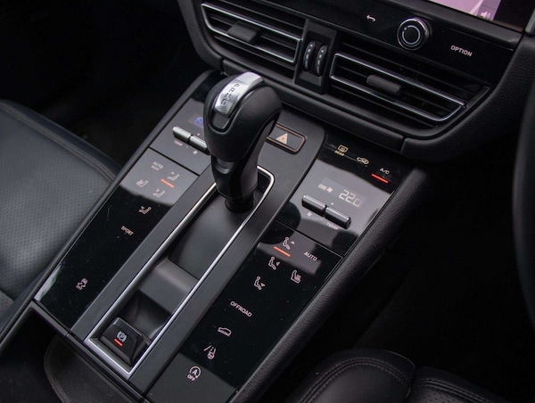 Used Porsche Macan 2022 for sale - 76192090: Photo 10