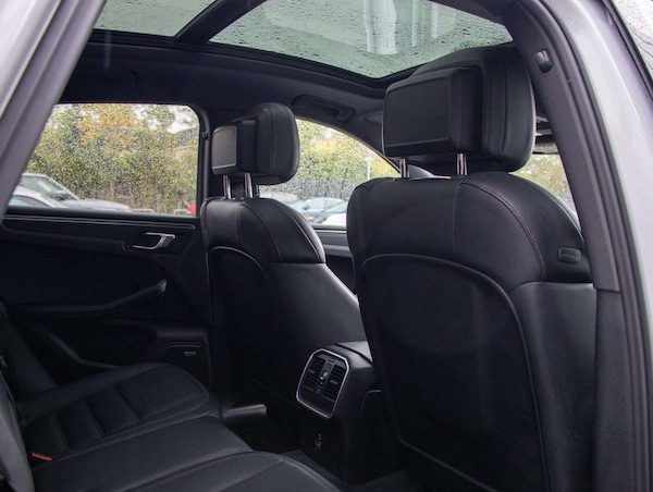 Used Porsche Macan 2022 for sale - 76192090: Photo 23