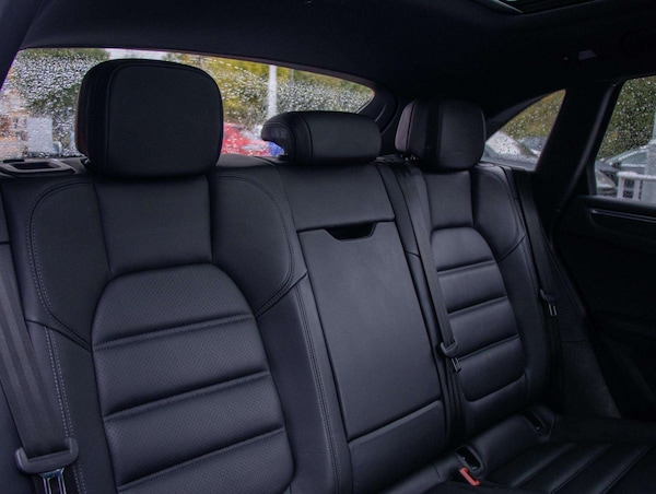 Used Porsche Macan 2022 for sale - 76192090: Photo 24