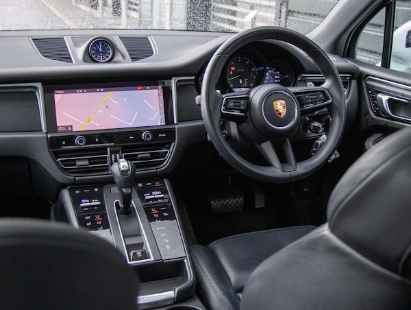Used Porsche Macan 2022 for sale - 76192090: Photo 27