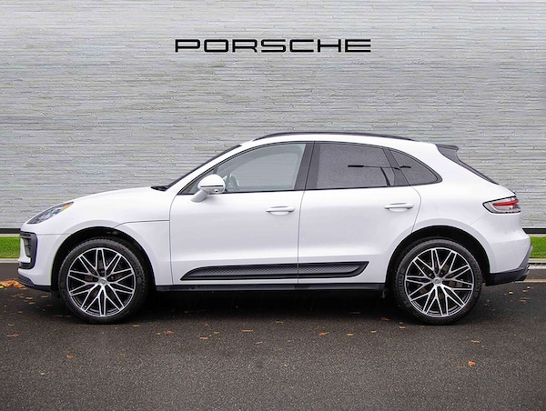 Used Porsche Macan 2022 for sale - 76192090: Photo 2