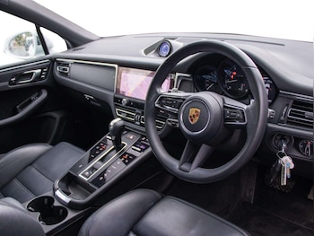 Used Porsche Macan 2022 for sale - 76192090: Photo 4