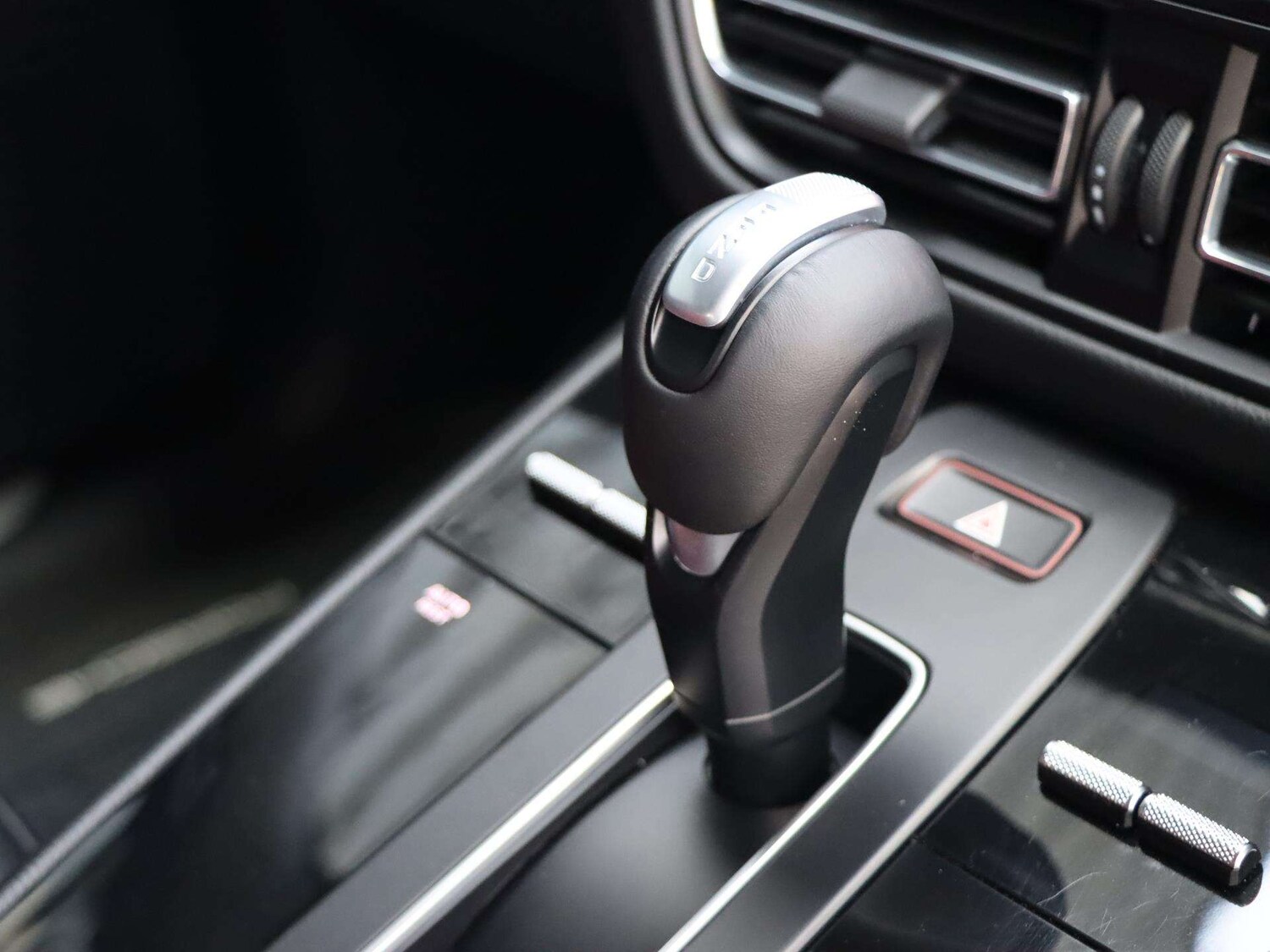 Used Porsche Macan 2024 for sale - 78118630: Photo 27