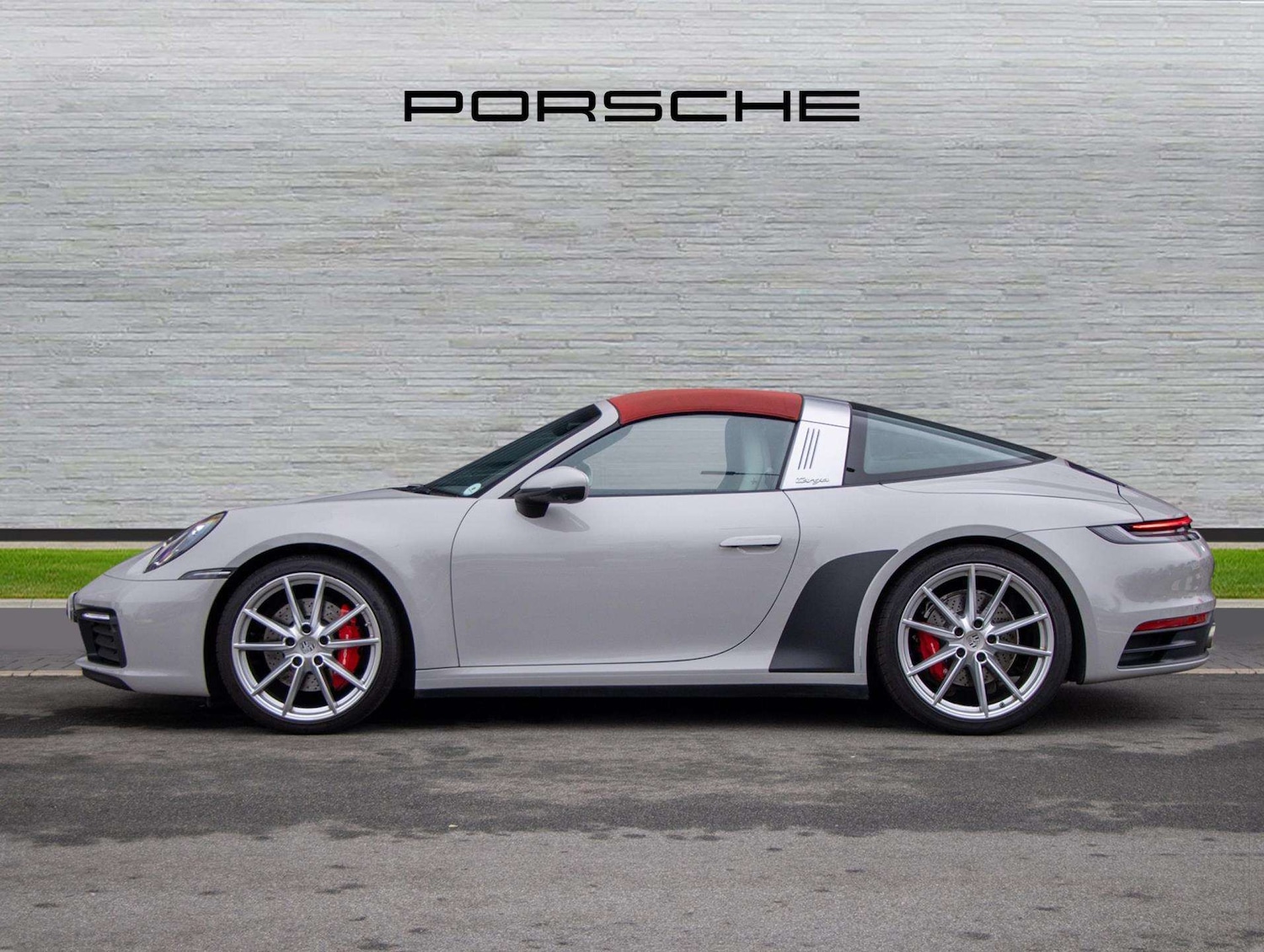 Used Porsche 911 2021 for sale - 77615488: Photo 2