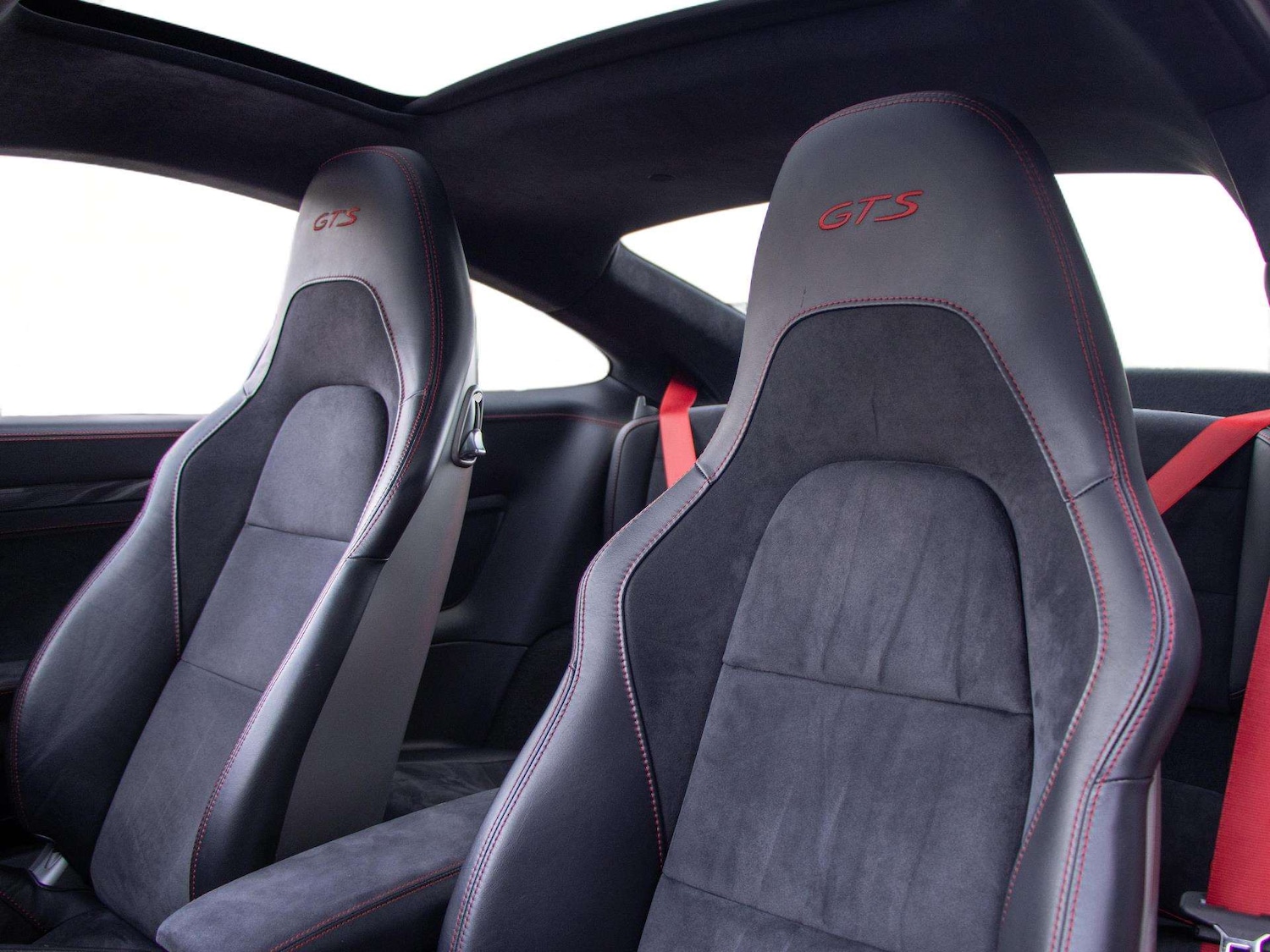 Used Porsche 911 2018 for sale - 77996082: Photo 24