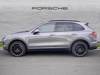 Used Porsche Cayenne 2017 for sale - 75592280: Photo
