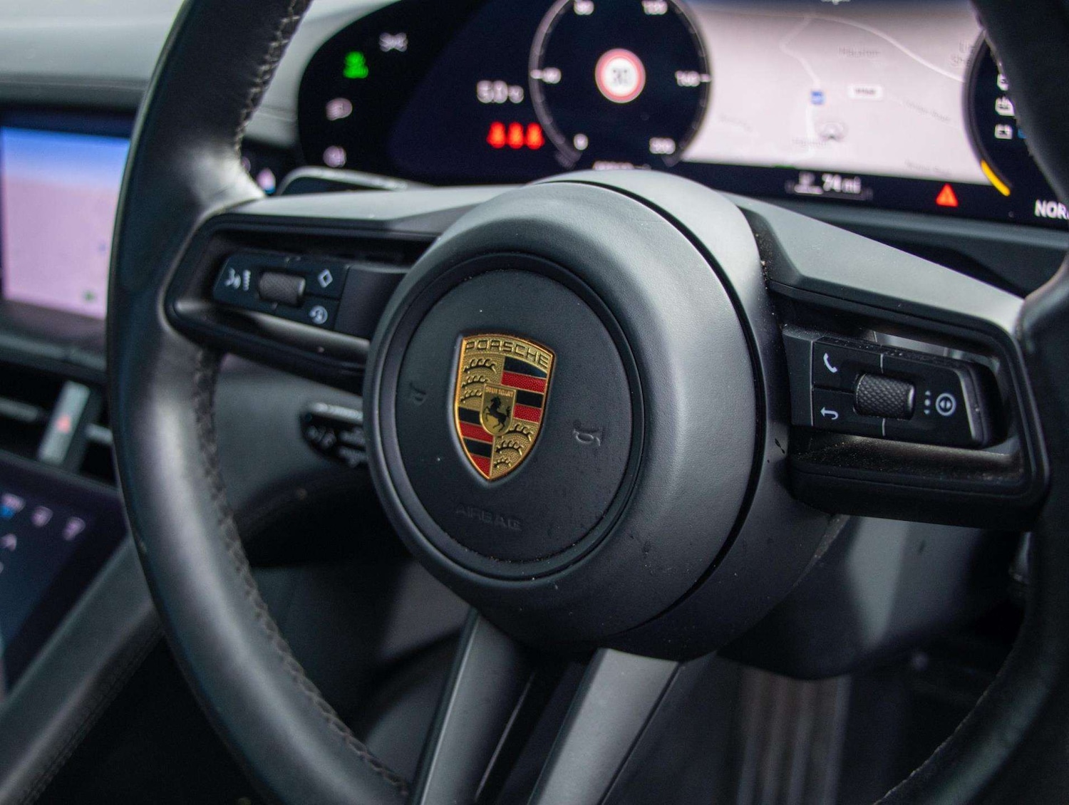 Used Porsche Taycan 2020 for sale - 76648867: Photo 11