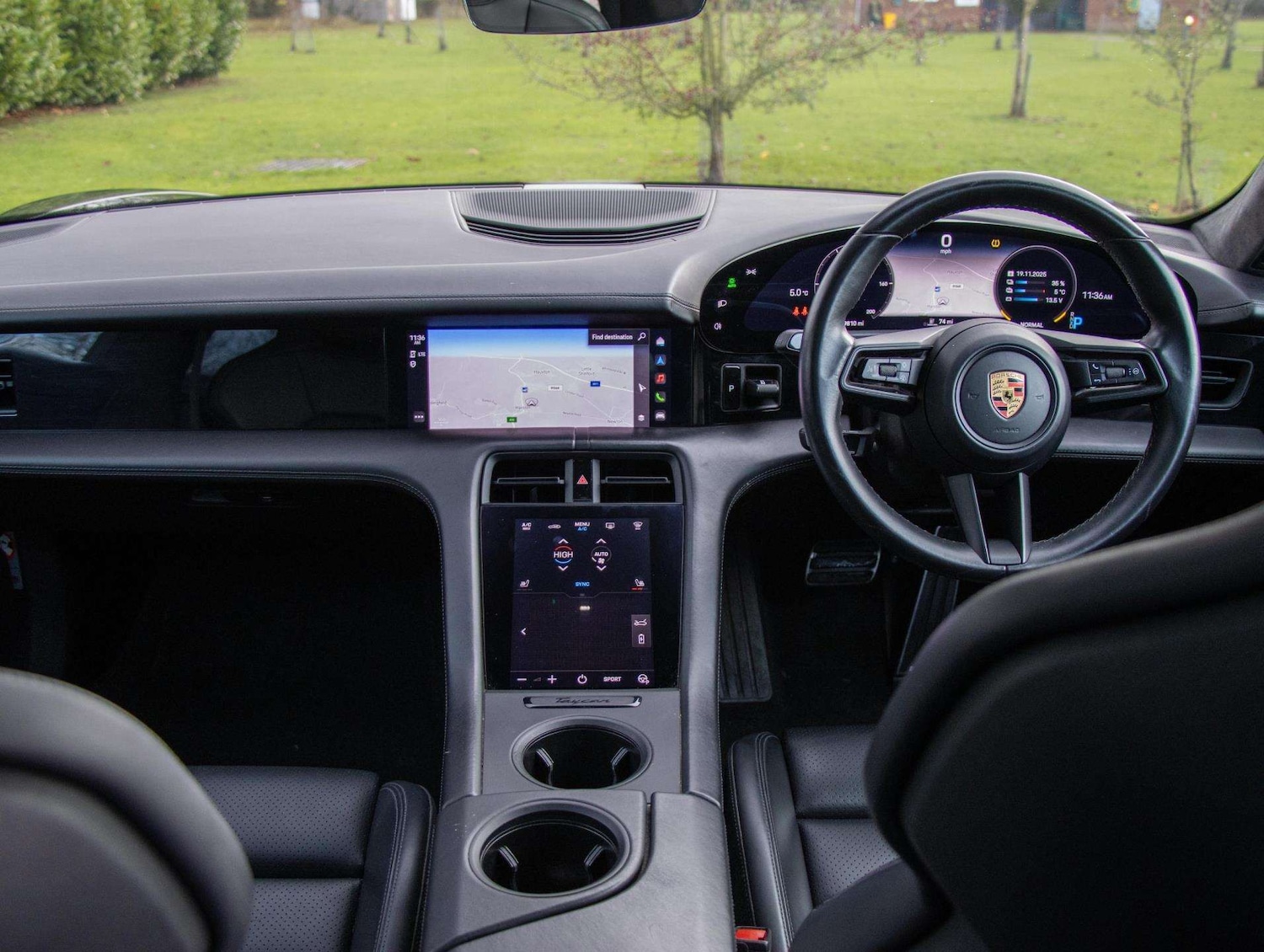 Used Porsche Taycan 2020 for sale - 76648867: Photo 24