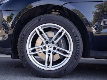 Used Porsche Macan 2025 for sale - 79064896: Photo