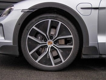 Used Porsche Taycan 2024 for sale - 75156348: Photo