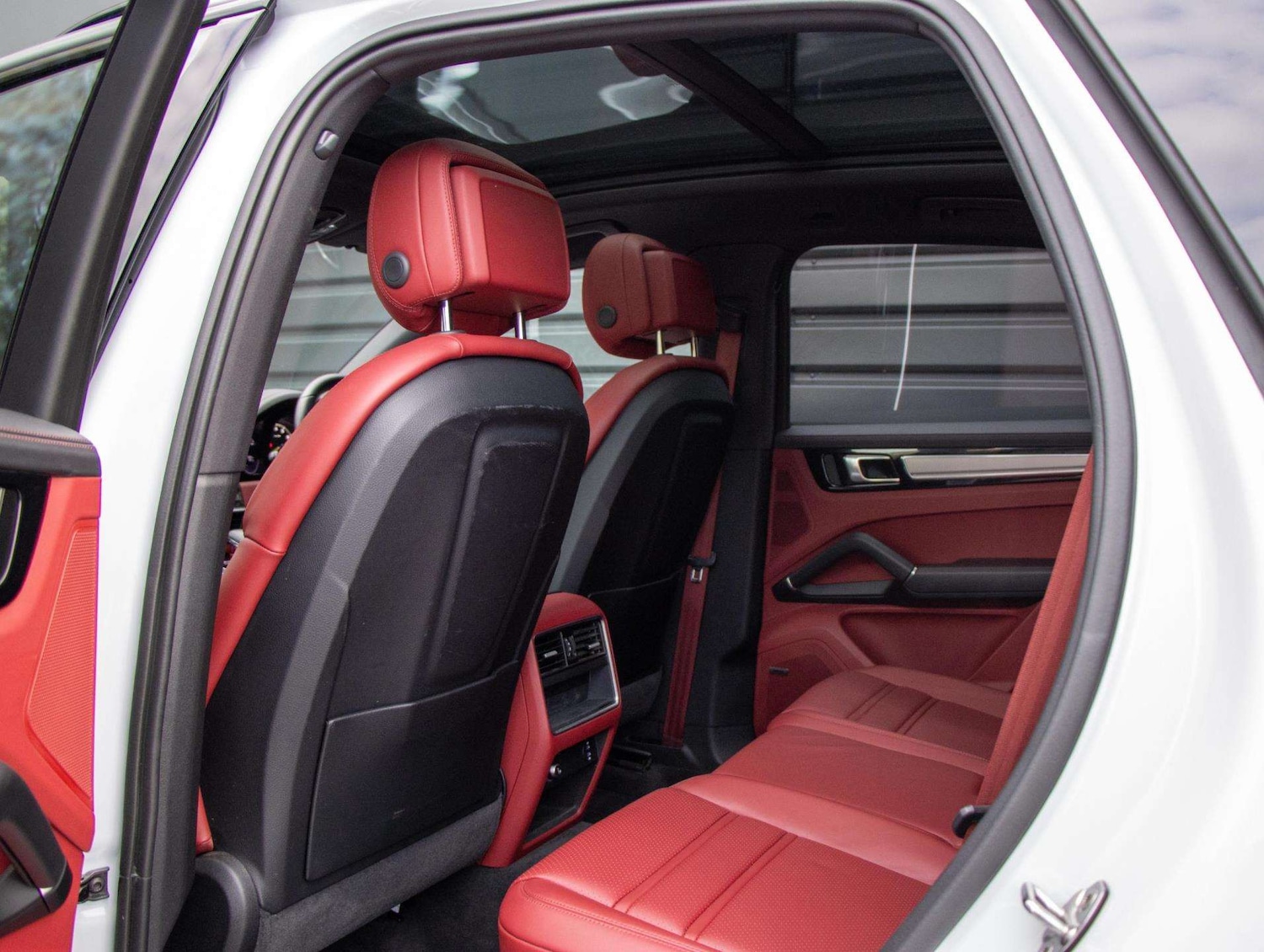 Used Porsche Cayenne 2023 for sale - 76564385: Photo 29