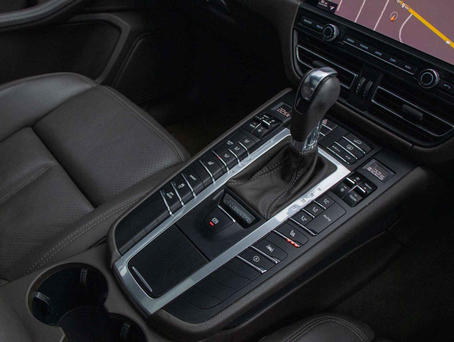 Used Porsche Macan 2019 for sale - 77601174: Photo 11