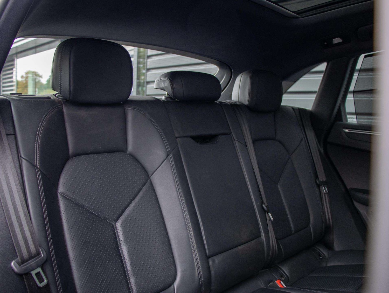 Used Porsche Macan 2022 for sale - 76564339: Photo 24