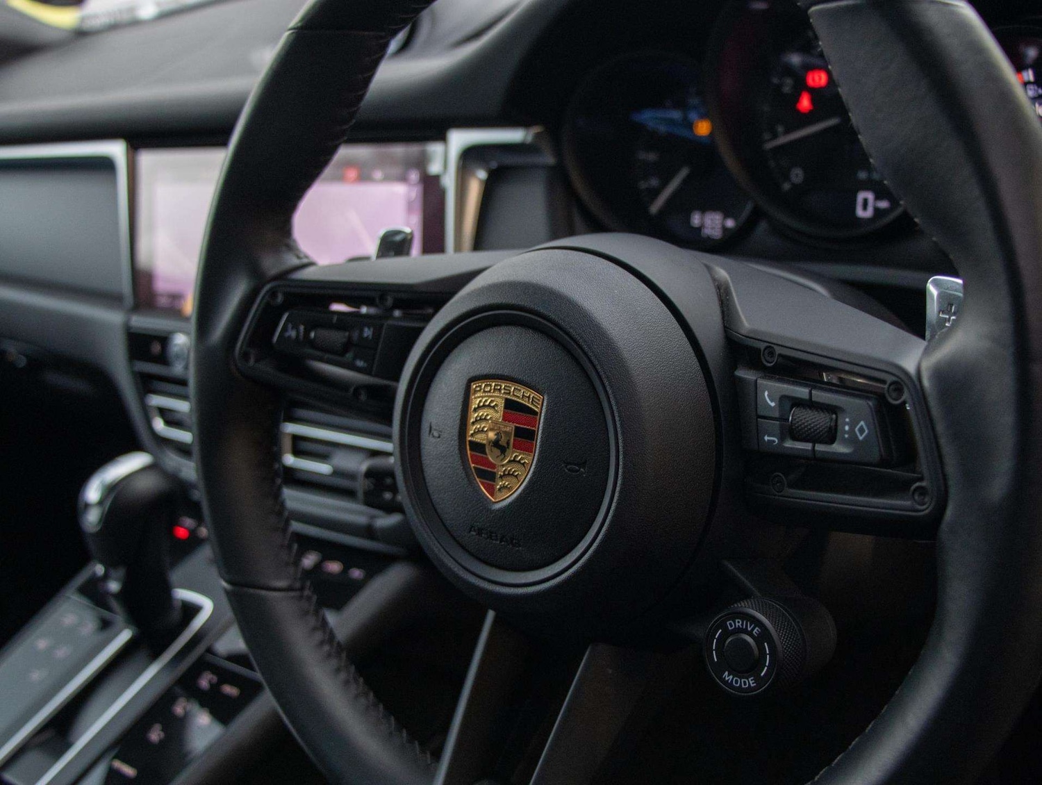 Used Porsche Macan 2023 for sale - 77219697: Photo 13