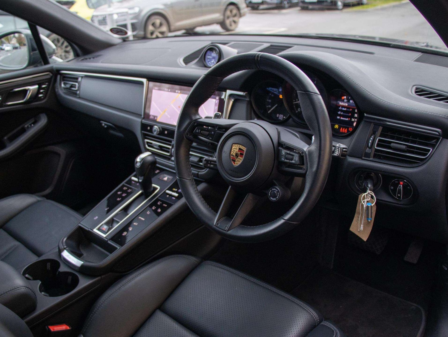 Used Porsche Macan 2023 for sale - 77219697: Photo 29