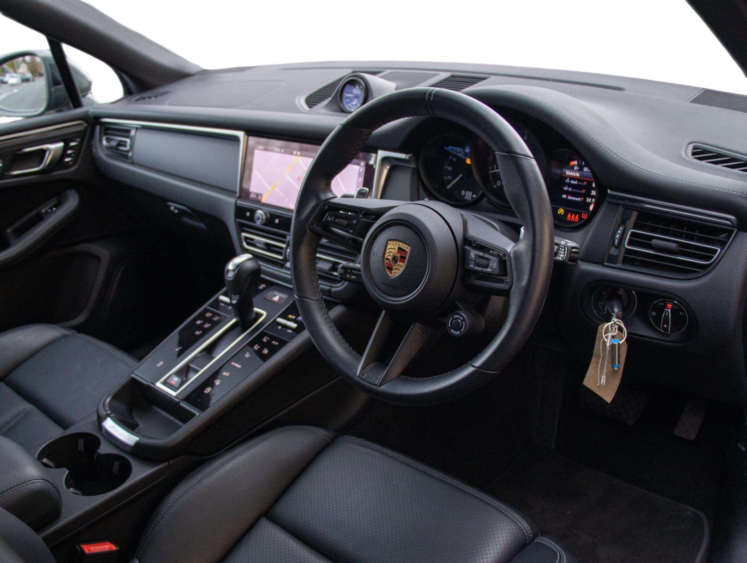 Used Porsche Macan 2023 for sale - 77219697: Photo 5